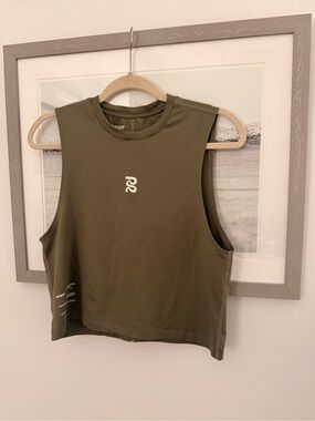 Bandit Olive Green Cropped Tank Size Small